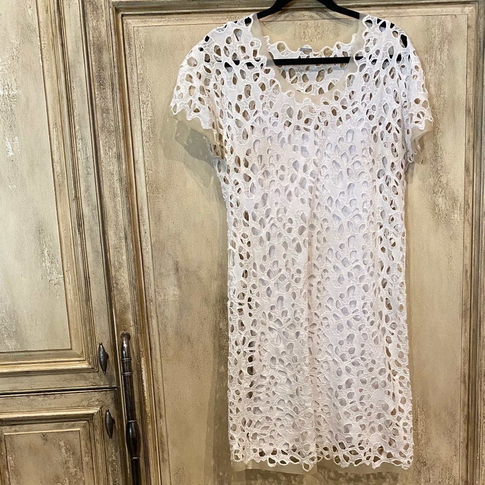 Elite Tahari (S) White "Textured" Dress